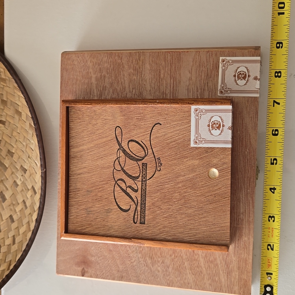 Two RCC Reserva Cristobal Colon wood Cigar Boxes - Picture 12 of 14